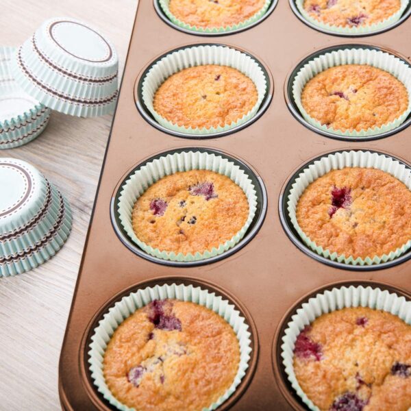 Food & Wine (3 Piece) Nonstick Bakeware Set Bundt Cake Pan Muffin Tin Baking Sheet Pan Oven Trays Non Stick Kitchen Bake Set - Image 7